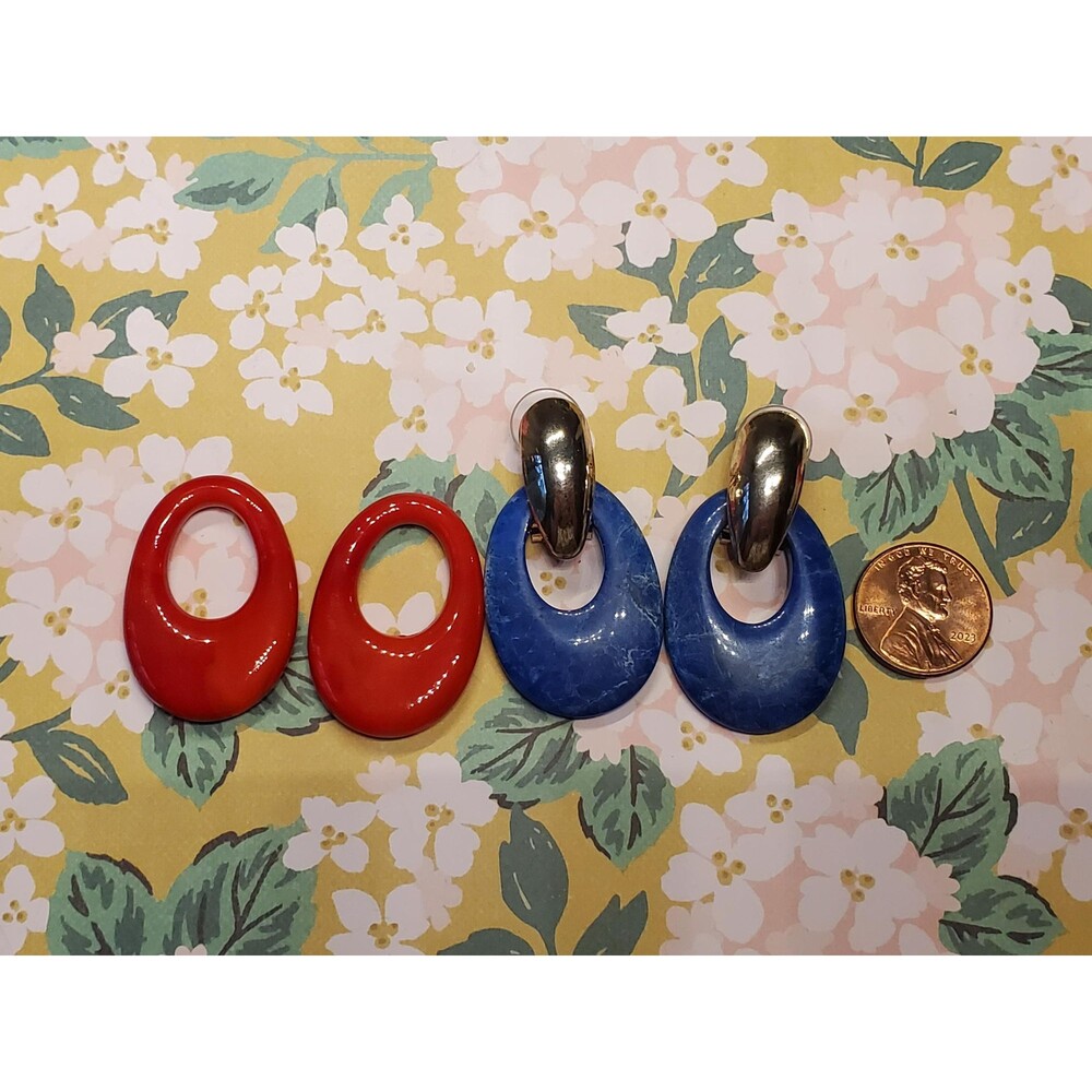 Vintage 80s Door Knocker Earrings, Interchangeable Red Onyx Blue Howlite Hoops